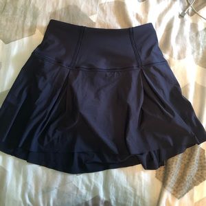 Iululemon navy skirt